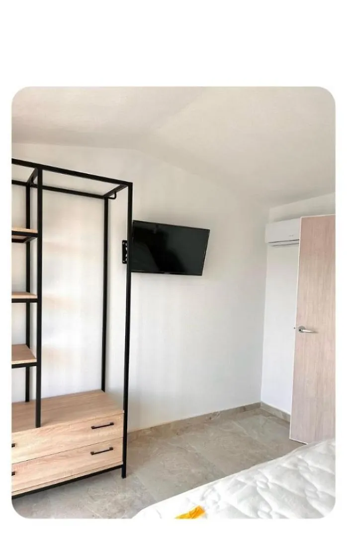 Oasis Luxury Apartments And Rooms Nikiti