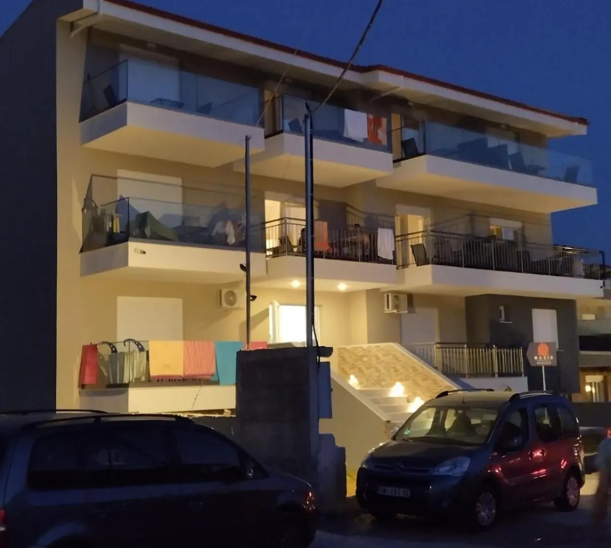 Oasis Luxury Apartments And Rooms Nikiti Greece
