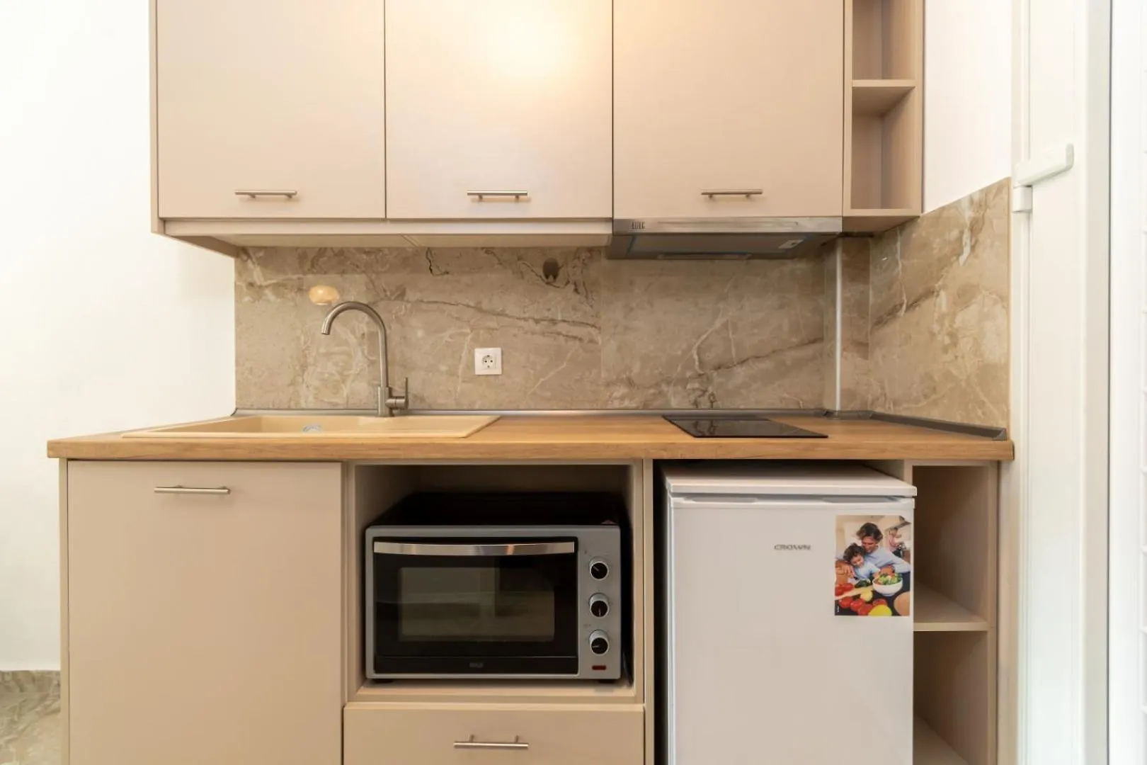Oasis Luxury Apartments And Rooms Nikiti Greece