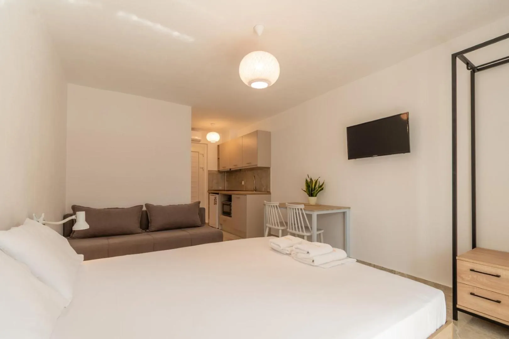 Oasis Luxury Apartments And Rooms Nikiti  Nikiti (Sithonia)