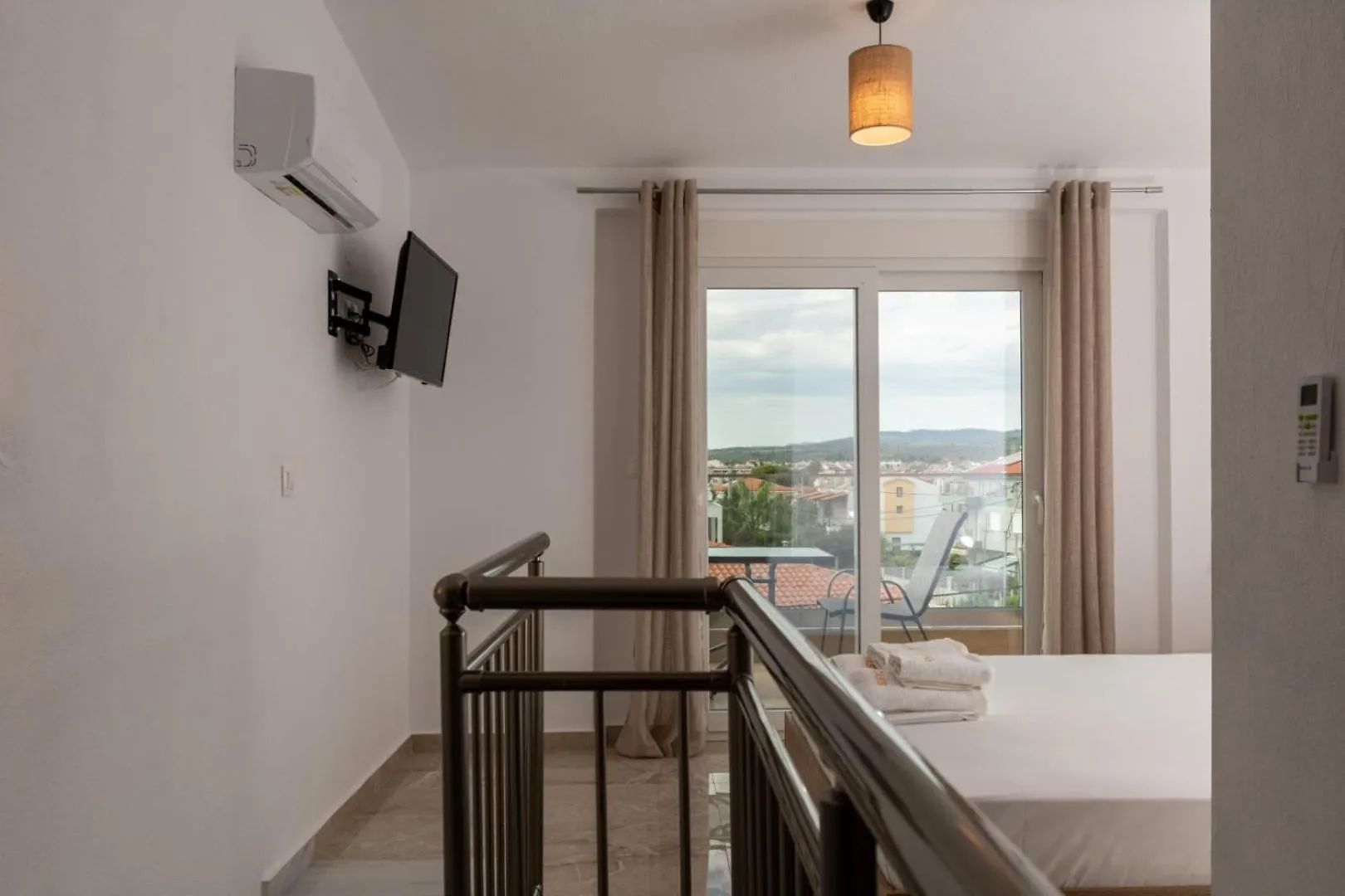 Oasis Luxury Apartments And Rooms Nikiti