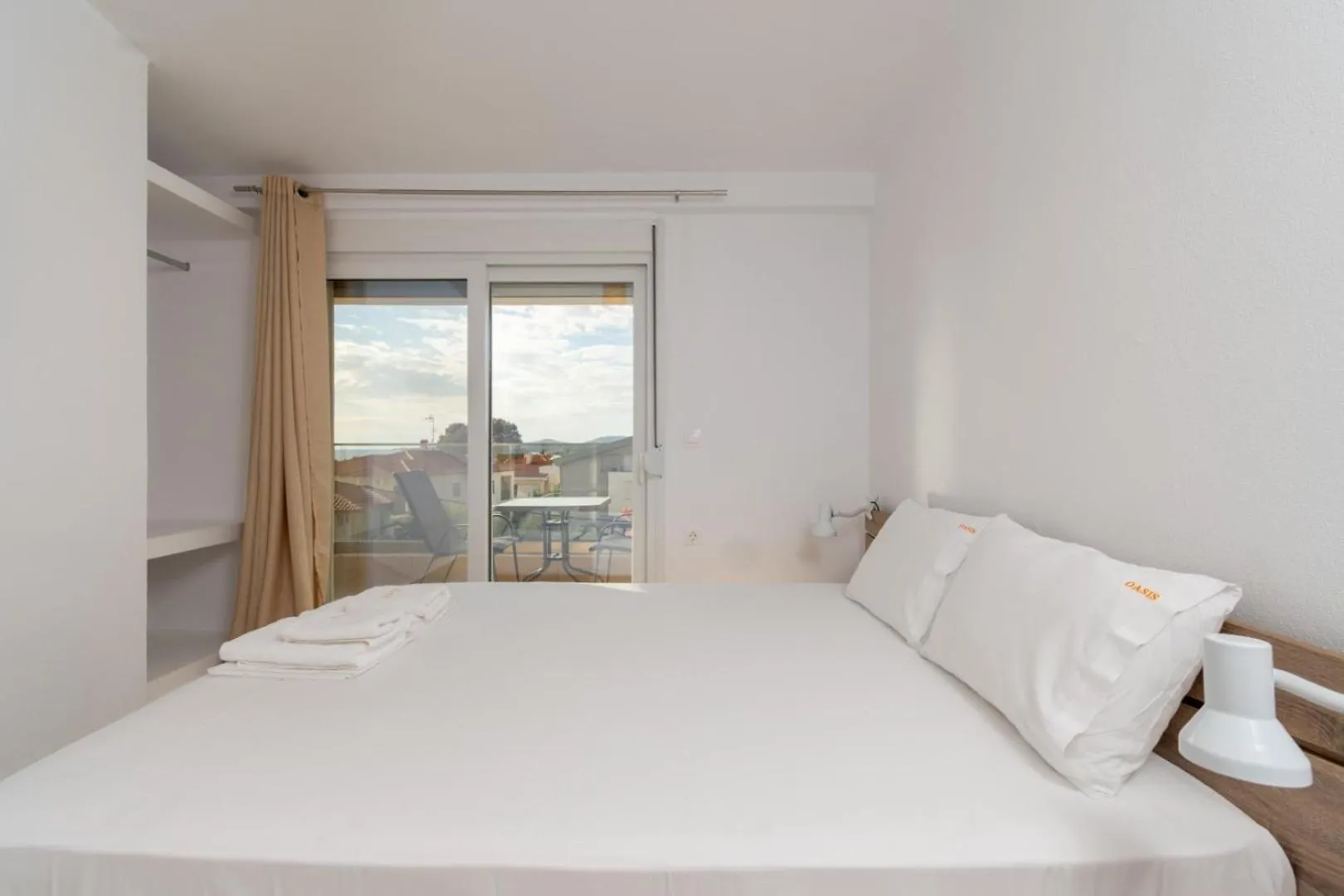 Oasis Luxury Apartments And Rooms Nikiti