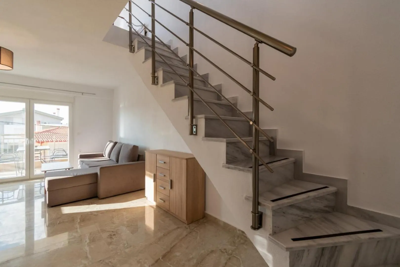 Oasis Luxury Apartments And Rooms Nikiti Greece