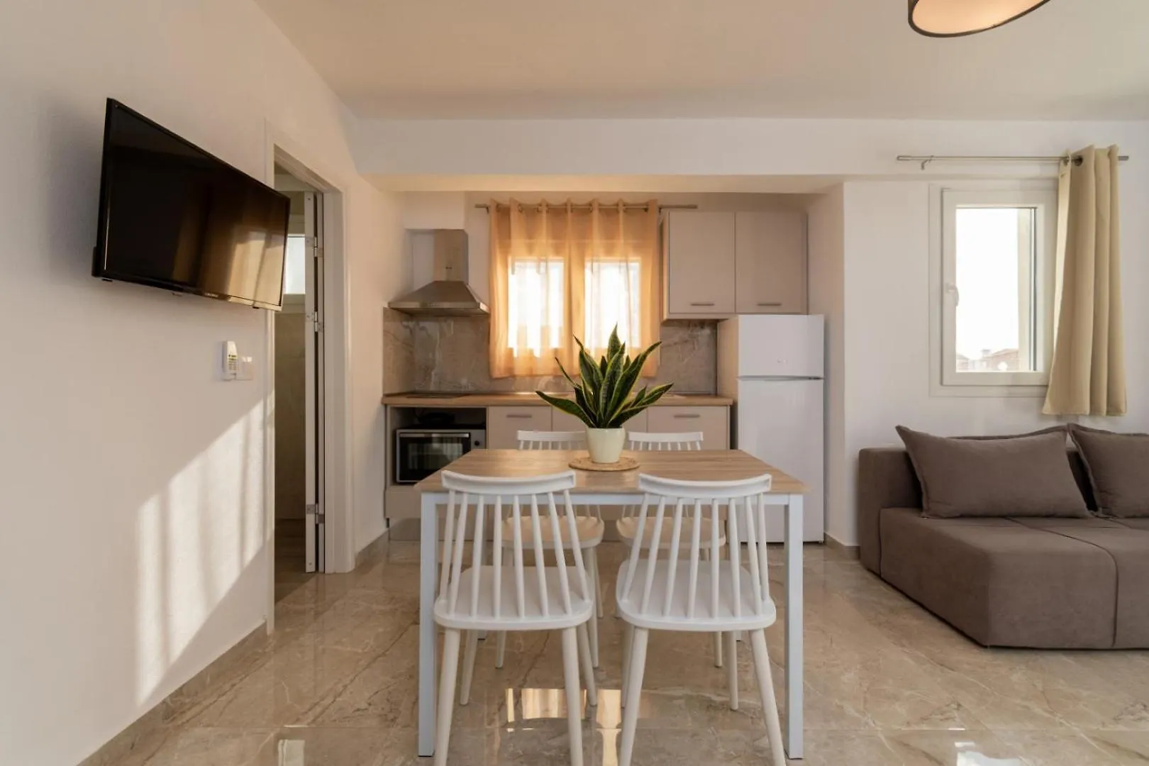 Oasis Luxury Apartments And Rooms Nikiti